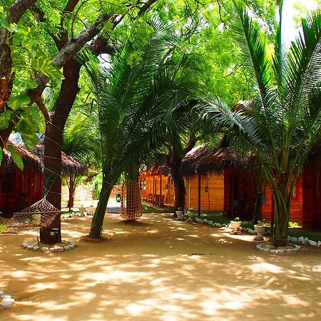 Orion Beach Way Hotel ตรินโคมาลี ภายนอก รูปภาพ