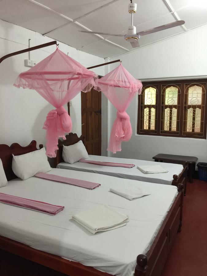 Orion Beach Way Hotel ตรินโคมาลี ภายนอก รูปภาพ