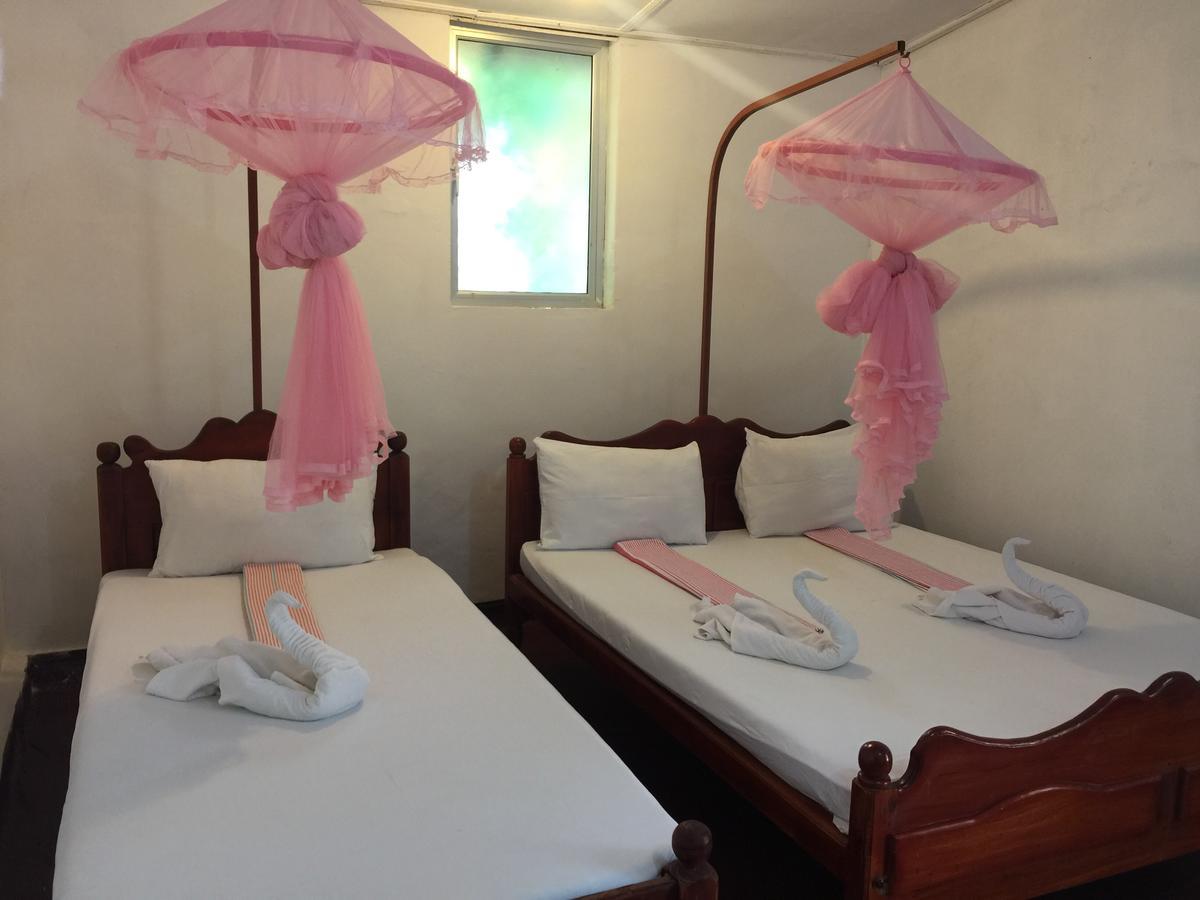 Orion Beach Way Hotel ตรินโคมาลี ภายนอก รูปภาพ