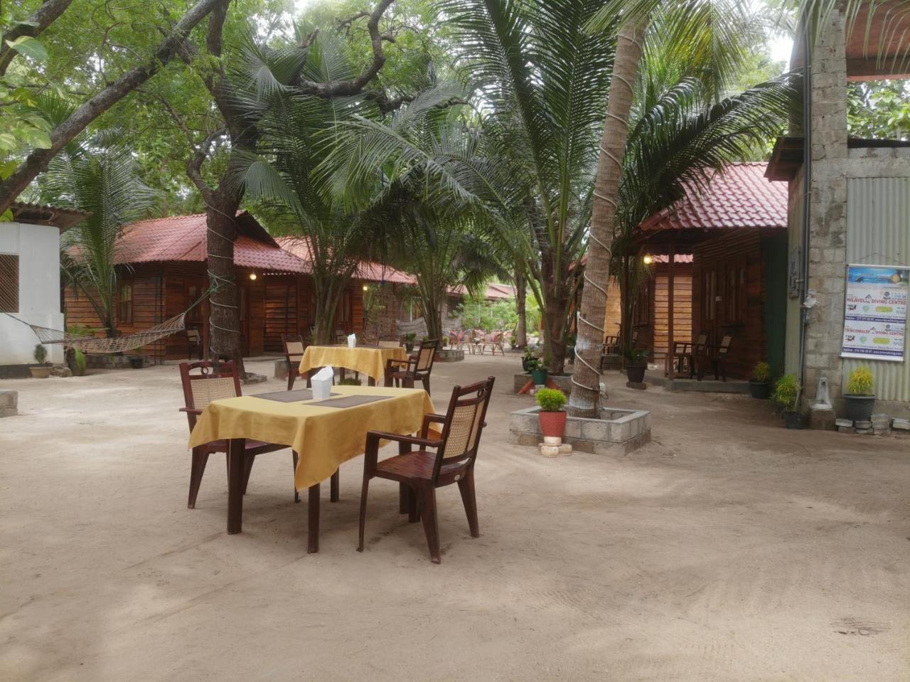 Orion Beach Way Hotel ตรินโคมาลี ภายนอก รูปภาพ